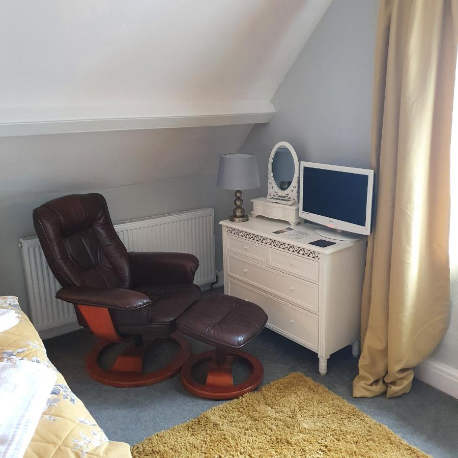 Pendyffryn Manor Bed & Breakfast Little Haven Bagian luar foto