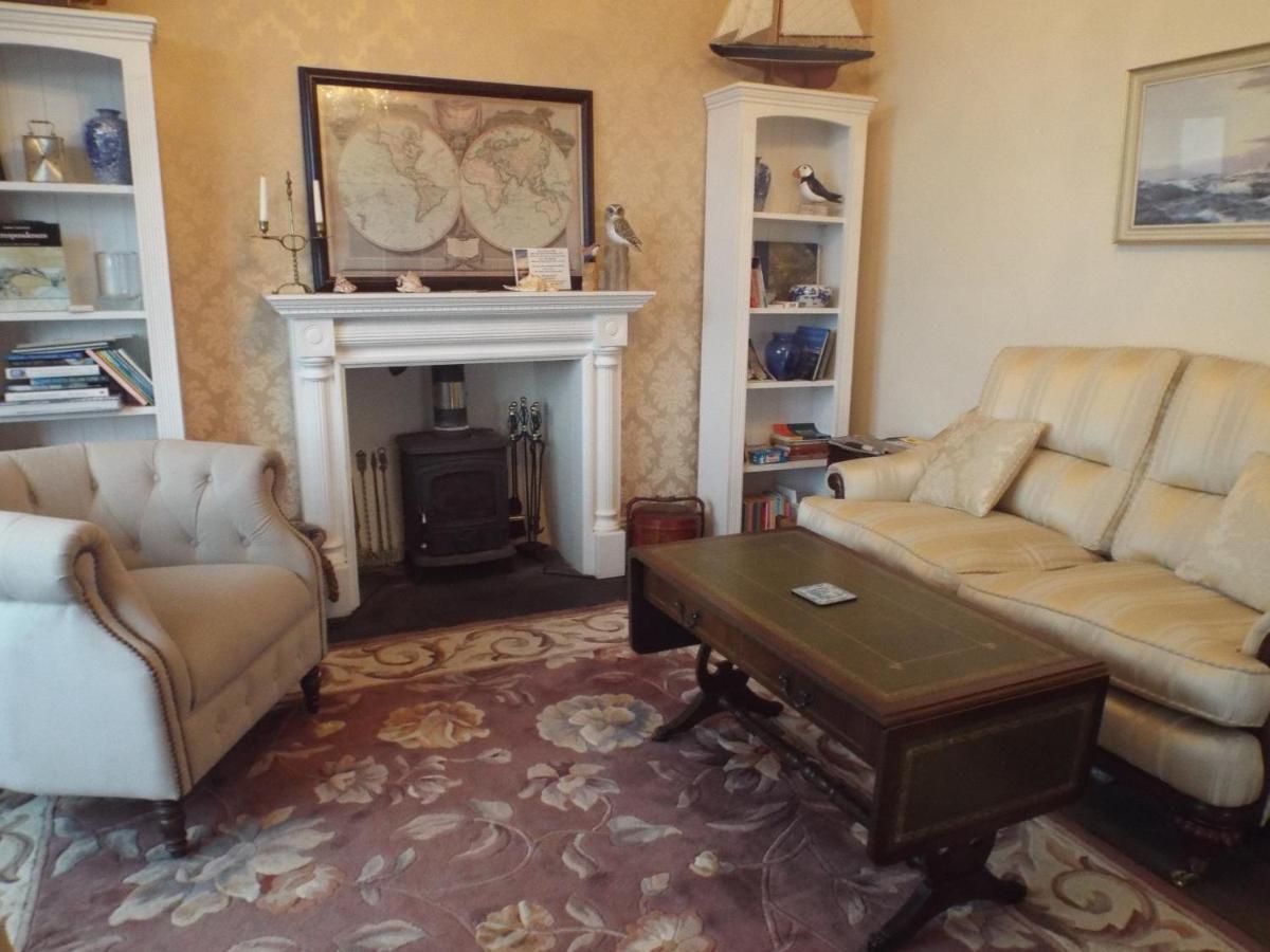 Pendyffryn Manor Bed & Breakfast Little Haven Bagian luar foto