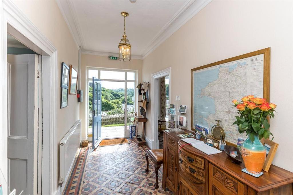 Pendyffryn Manor Bed & Breakfast Little Haven Bagian luar foto